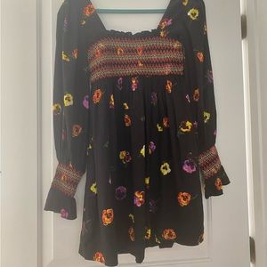Urban outfitters embroidered flowy dress, size small petite but can fit S-M